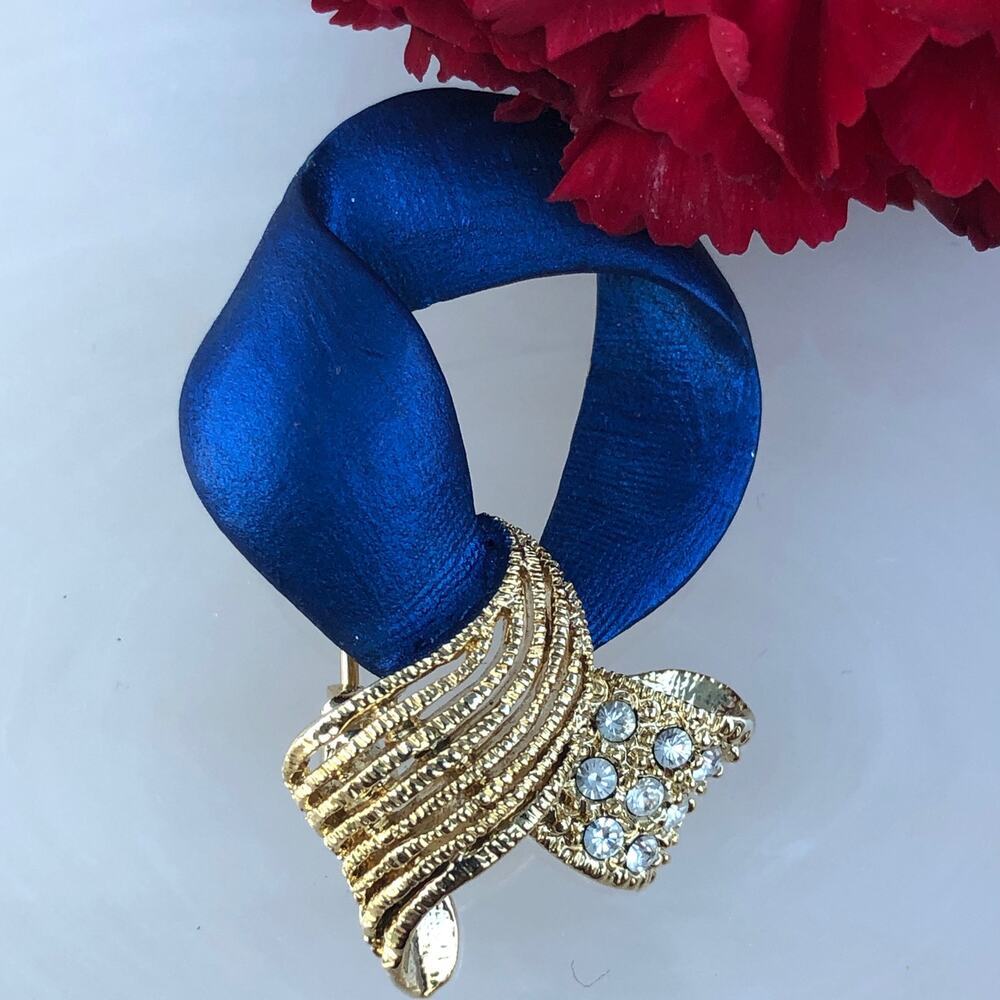 Vintage Dark Blue Ribbon Rhinestone & Gold Tone Brooch